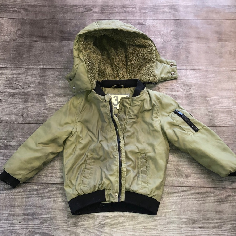 Cotton on Kids boys olive green puffer jacket